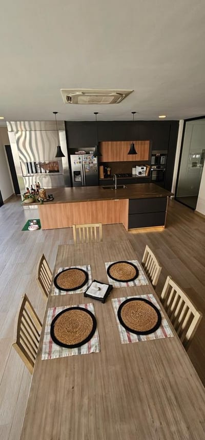RESIDENCIA DE LUJO A LA VENTA EN BARRIO LAS MERCEDES-ASUNCION
