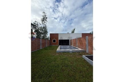 Chalet - Venta - Ypacaraí, Central, Paraguay