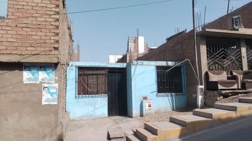Venta De Casa Como Terreno – Ventanilla