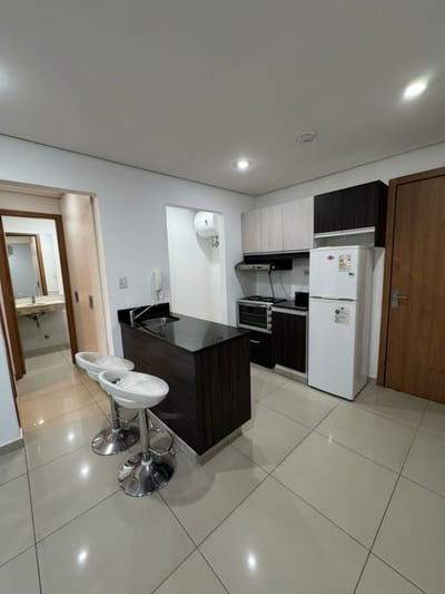 BARRIO JARA, EN VENTA, DEPTO DE 1 DORMITORIO AMOBLADO CON COCHERA