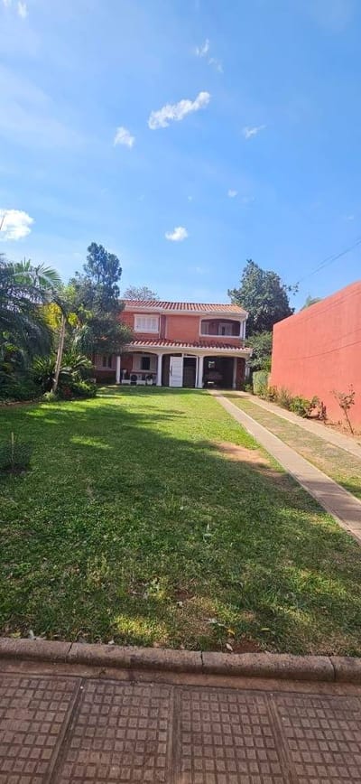 Casa 4 dorm. a pasos del Paseo La Galería | Herrera