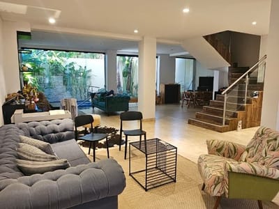 EXCLUSIVO DUPLEX TOTALMENTE AMOBLADO Y EQUIPADO EN ALQUILER - VILLA MORRA