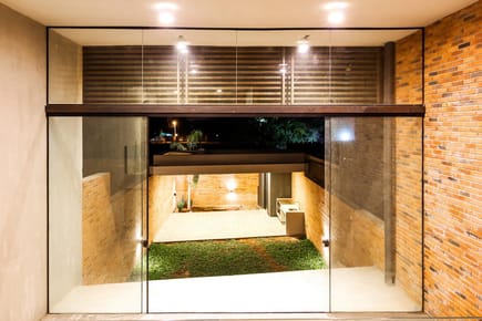 ???? DÚPLEX EN VENTA – Bº LAURELTY, LUQUE