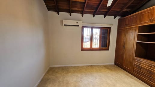 VENDO DUPLEX EN BARRIO MBURUCUYA 