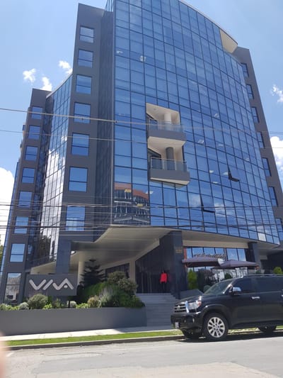 Lujoso Departamento Edificio Torre Fergal