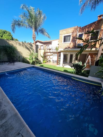 ALQUILO HERMOSA RESIDENCIA AMOBLADA Y EQUIPADA  Z. MOLAS LOPEZ.
