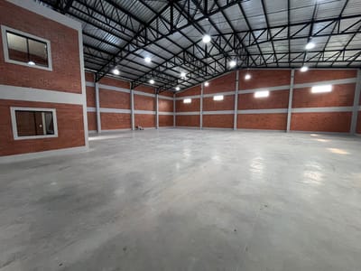 VENDO Depósito De 700 m2 En Mariano Roque Alonso
