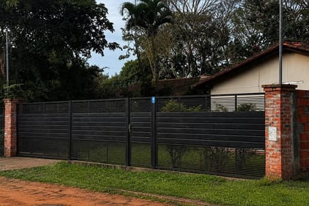 Casa-Venta-Maramburé, límite con Ykua Duré, Luque, Central