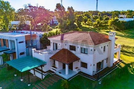 Vendo residencia en AQUAVILLAGE