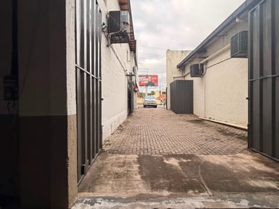 TINGLADO EN BARRIO SANTA ANA