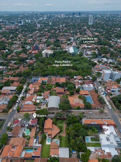 EN VENTA DUPLEX DE 3 DORMITORIOS EN LOS LAURELES