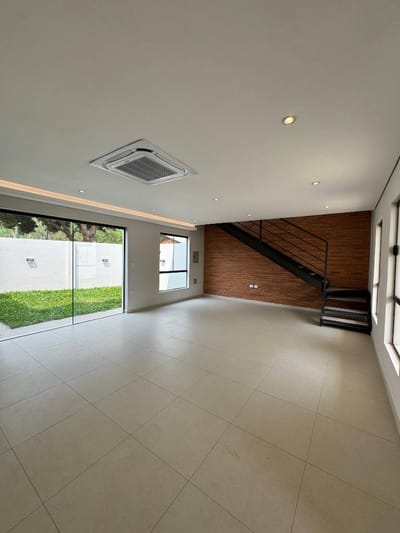 DUPLEX EN POZO A LA VENTA EN LUQUE 
