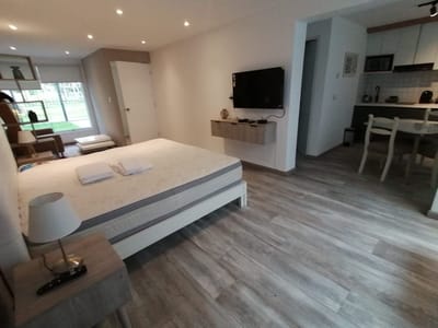 Alquilo Departamento Full Amoblado en Parque Aramburu San Isidro $750