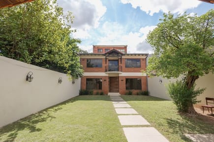 Vendo 3 Locales Comerciales en Excelente Ubicación, Asunción