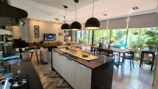CASA RESIDENCIAL EN VENTA - SAN LORENZO 