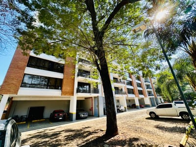 DEPTO. DE 2 DORM Y 2 COCHERAS EN PARQUE PERON