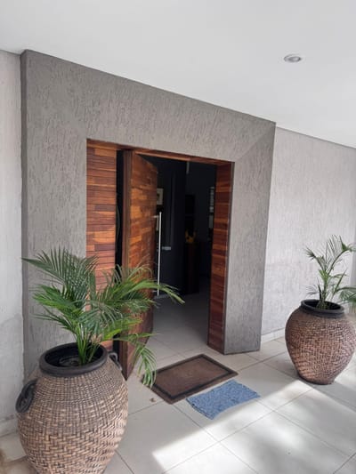 ALQUILO CASA TOTALMENTE AMOBLADA