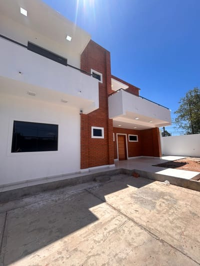 En venta duplex a estrenar Lambare barrio San Isidro