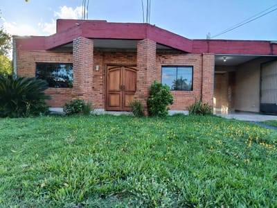VENDO CASA EN BARRIO CERRADO PILAR DEL NORTE LIMPIO