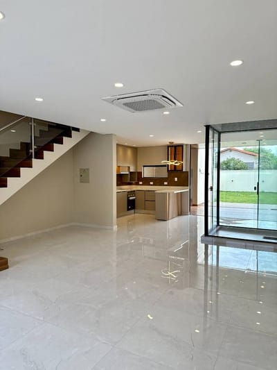 En venta Duplex de lujo a estrenar en el Cuarto Barrio de Luque