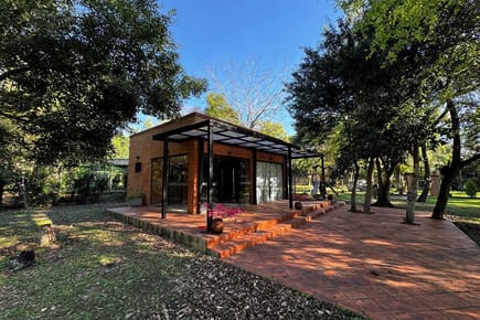 Casa-Venta- Aregua, Central