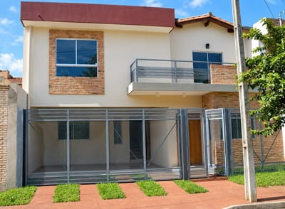 Duplex en venta en Barrio Herrera – 3 dormitorios, suite y cochera doble