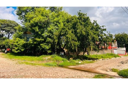 Terreno En Loma Pyta, Asunción Ideal Para Inversión O Desarrollo