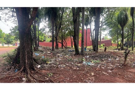 VENDO TERRENO ZONA RAMON OVELAR ESQ/ CALLE 1 YKA'A,LUQUE