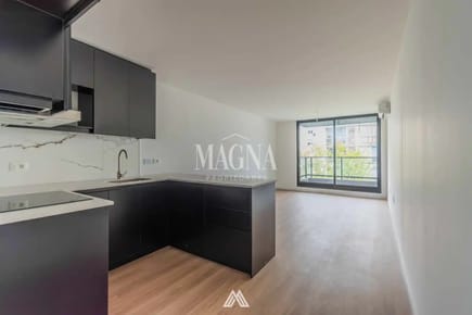 Venta De Apartamento / 2 Dormitorios Y Garage A Estrenar / Cordon Sur