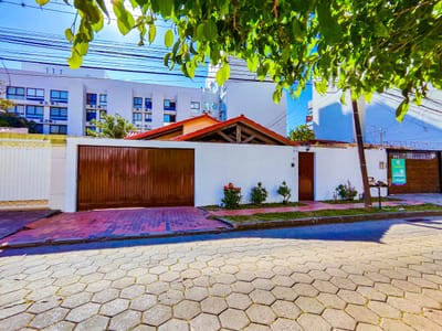 CASA EN EQUIPETROL 