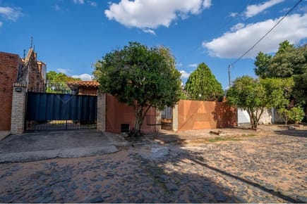 ✨CASA DE 3 DORMITORIOS, TODA EN PLANTA BAJA - BARRIO NAZARETH DE ASUNCION✨