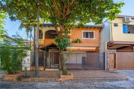 VENDO HERMOSO DUPLEX EN SAJONIA 