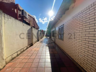 Vendo casa en barrio Sajonia 