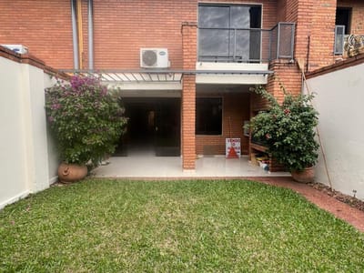 VENDO DÚPLEX DE 3 DORMITORIOS EN ZONA LA COSTA LYNCH – BARRIO SANTA MARÍA
