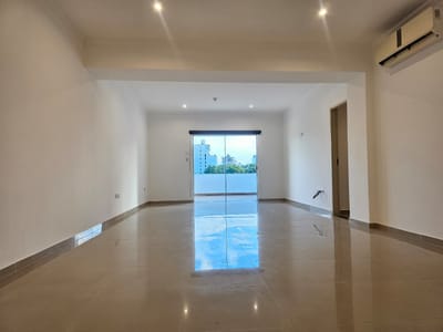 Departamento En Alquiler – Av. Molas López