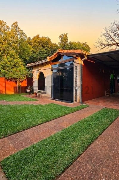 EN VENTA HERMOSA CASA DE 2 HABITACIONES EN BARCEQUILLO - SAN LORENZO