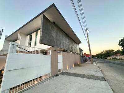 VENDO HERMOSO DUPLEX A ESTRENAR