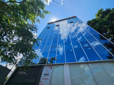 ALQUILO OFICINA DE 30 M2 SOBRE AVDA RCA ARGENTINA