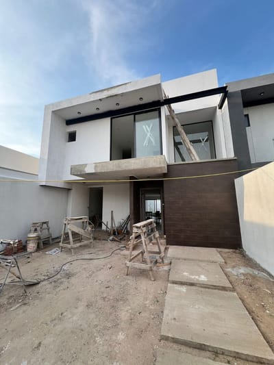 URUBO - CASA EN PRE VENTA