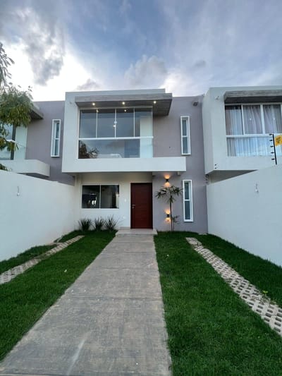 CASA EN ZONA NORTE AV BENI 9NO ANILLO