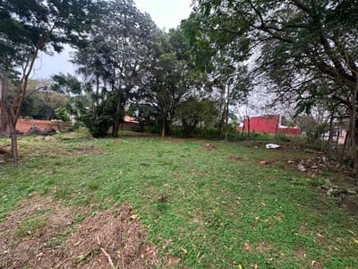 EN VENTA TERRENO EN ZONA SUPERMERCADO EL PUEBLO