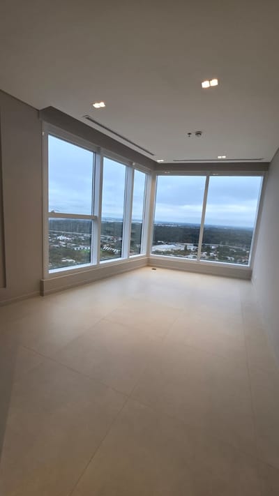 EN ALQUILER APARTAMENTO DE 3 DORMITORIOS, THE ADDRS PISO 24, BARRIO MBURUCUYÁ