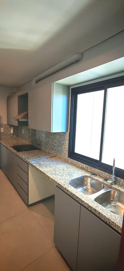 Alquilo departamento de 2 habitaciones en Torre augusta molas López 