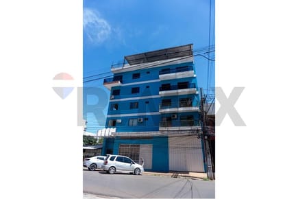 VENDO EDIFICIO EN EL MICROCENTRO DE CIUDAD DEL ESTE