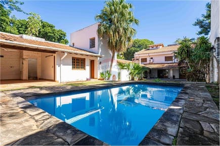 VENDO CASA EN BARRIO LOS LAURELES
