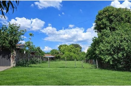 VENDO TERRENO EN LAMBARÉ ZONA COLEGIO SEK!!