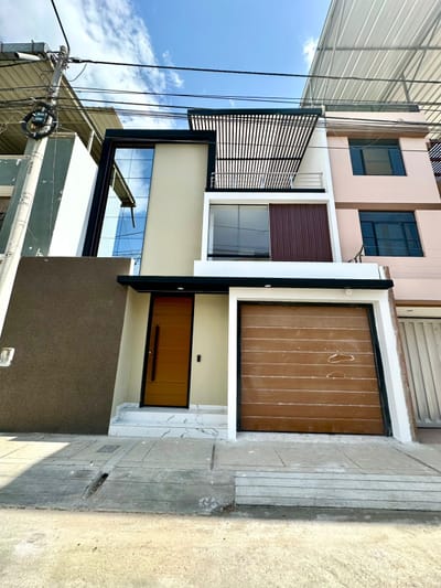 HERMOSA CASA DE ESTRENO EN VENTA - URB. MIRAFLORES COUNTRY CLUB -PIURA