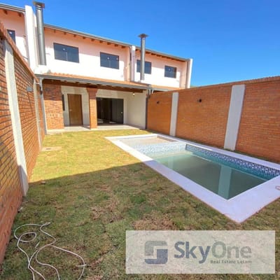 ¡EN VENTA DÚPLEX, LUQUE!