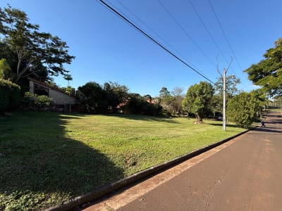VENDO TERRENO EN PARANÁ COUNTRY CLUB