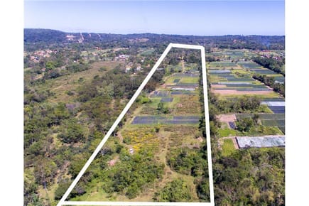 VENDO IMPORTANTE PROPIEDAD SOBRE EL LAGO EN AREGUA